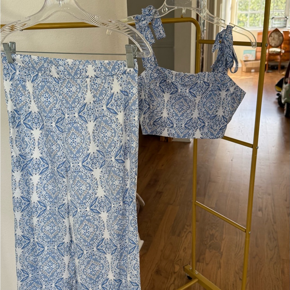 SHEIN Blue and White Printed Jumpsuit